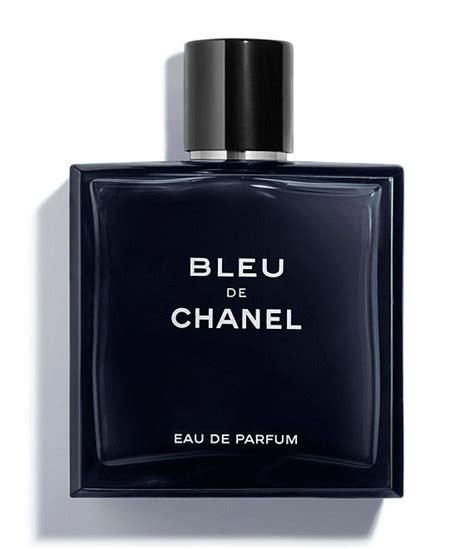 Toute la gamme BLEU de Chanel pour homme .